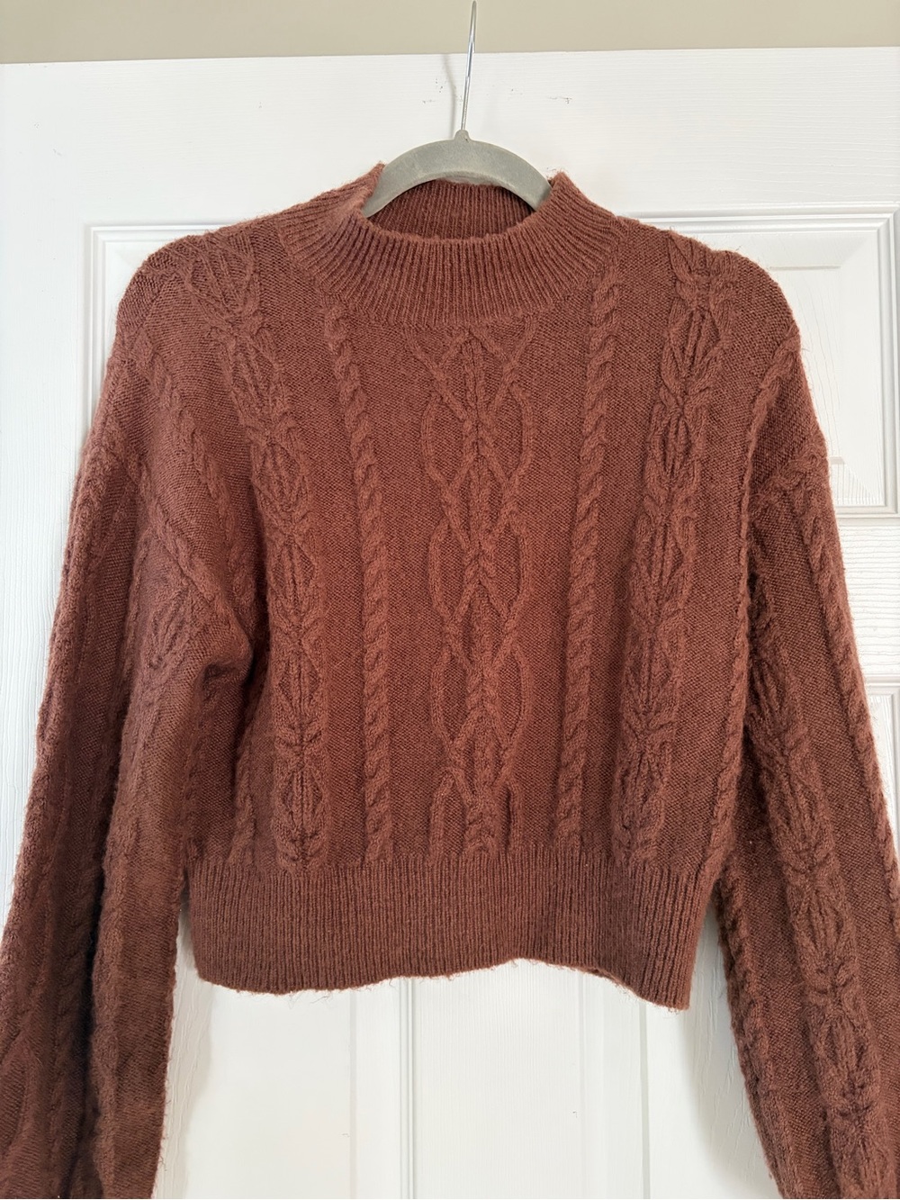 Women’s Cable Knit Turtleneck Sweater in Rust